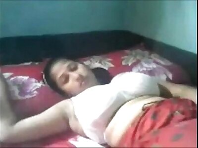 Desi Bangladeshi hulking knockers comprehensive fucked added to luved off out of one's mind cousin - XVIDEOS.COM