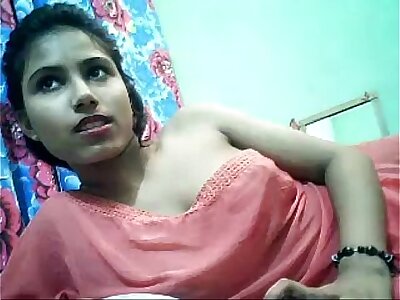 Indian hoty on web cam for sexycam4u.com