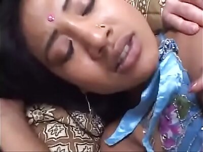 Indian Sizzling Hoe Wifey Puja Fucked By A White Huge Jizz-shotgun For Money